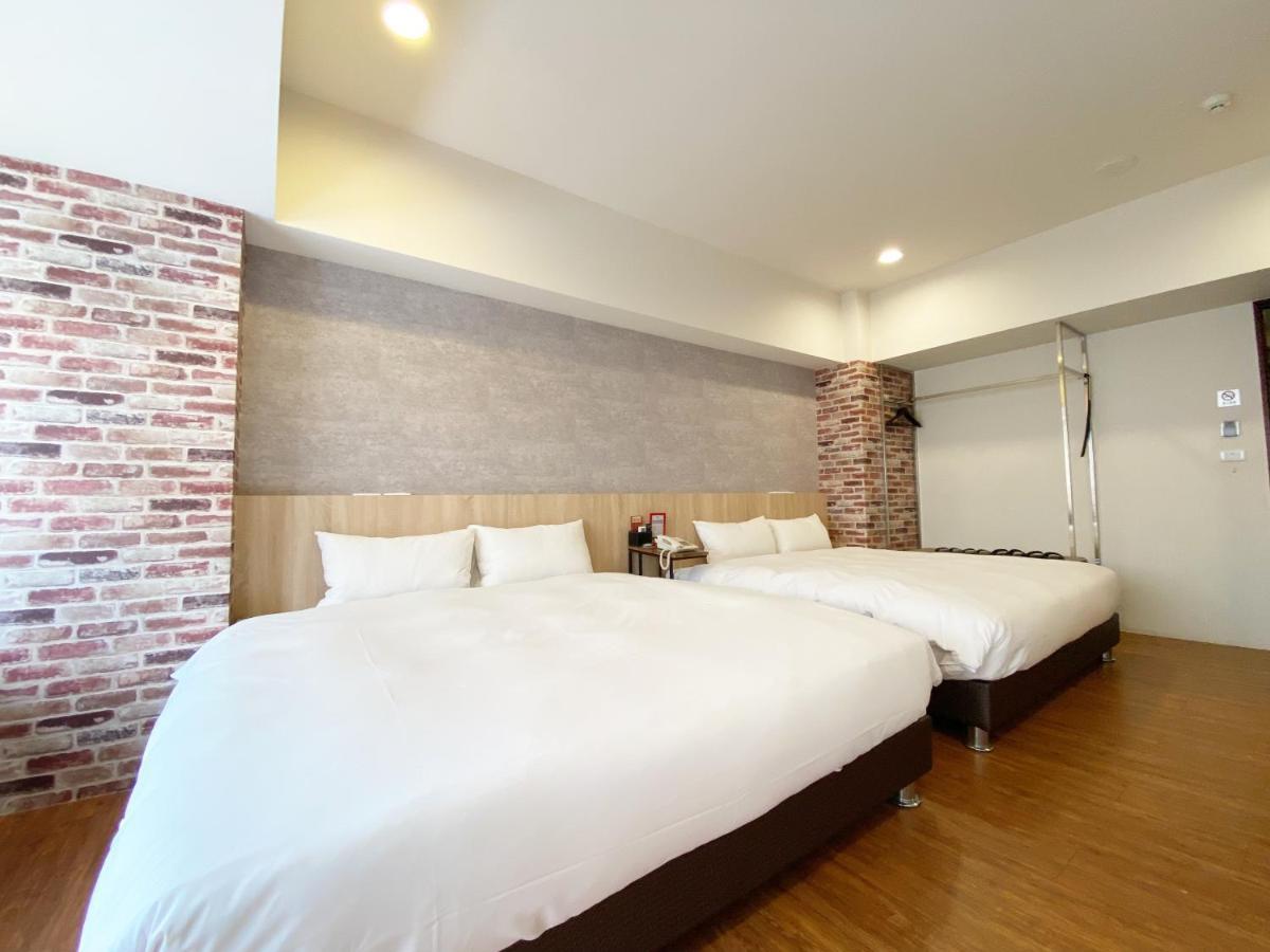 Taichung Old F Hotel Exterior photo
